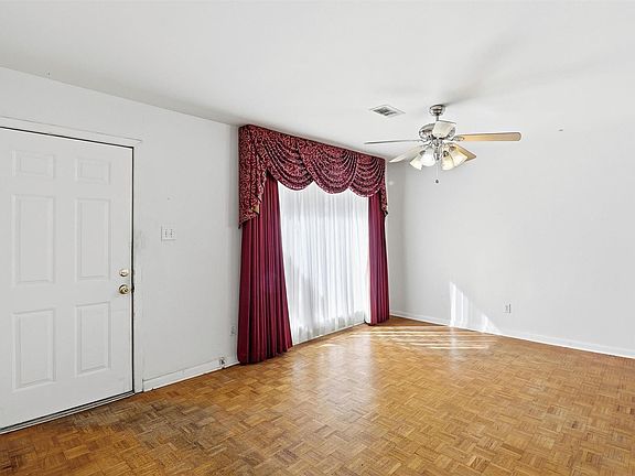 4th image of 5215 Grace Point Ln