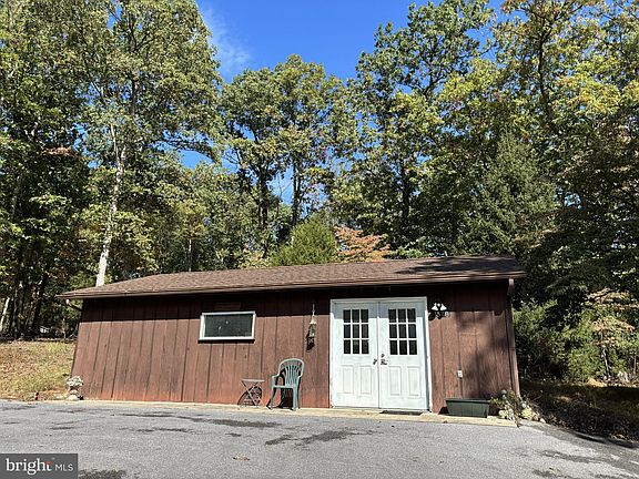 3rd image of 1378 Aspen Dr