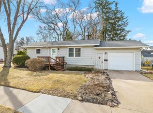 2309 Algoma St, Stevens Point, WI 54481