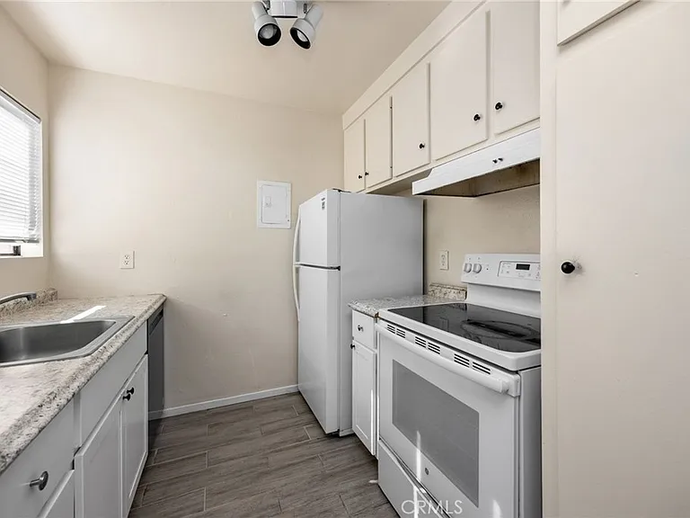 2900 Madison Ave #C21 — Photo 14