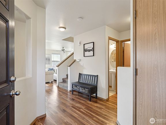 3rd image of 16006 89th Avenue E