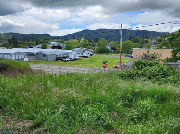 0 SW Gale St, Roseburg, OR 97471
