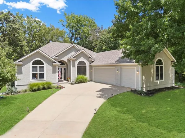 53 Rock Ln, Linn Valley, KS 66040