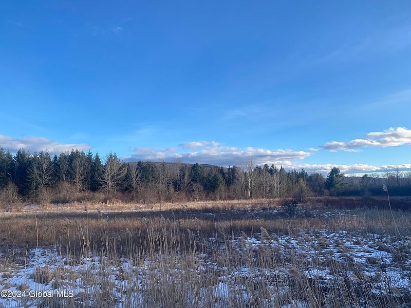 4th image of 689 Beaver Dam Road