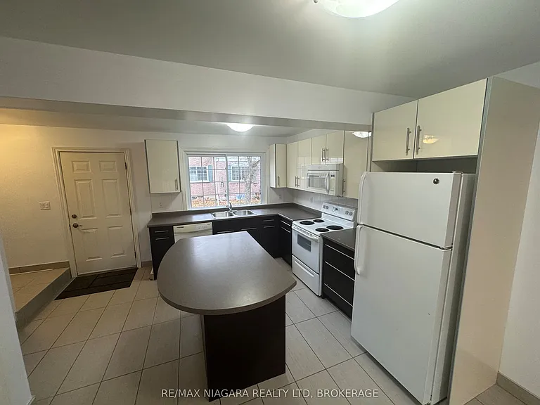 5852 Frontenac St #8 — Photo 5