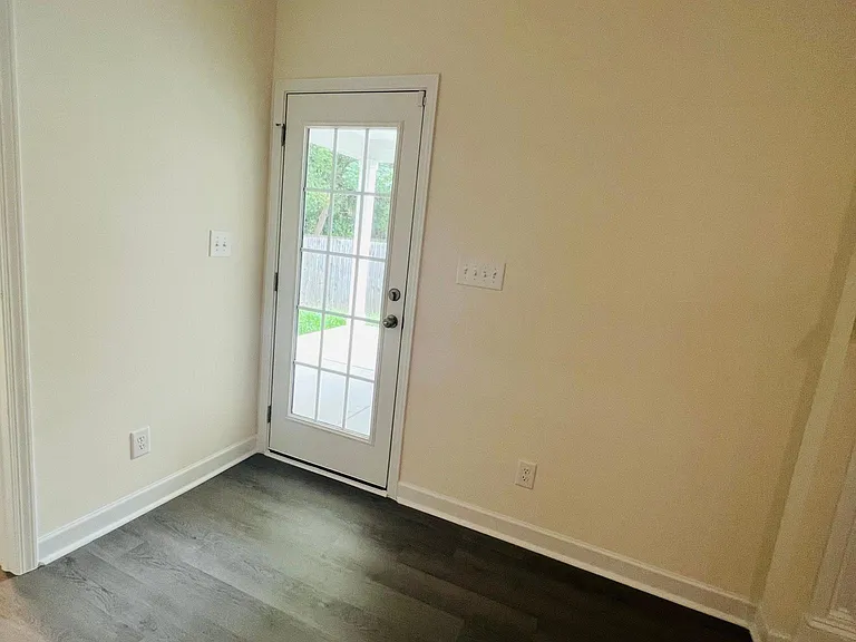 1009 Patina Ct — Photo 32