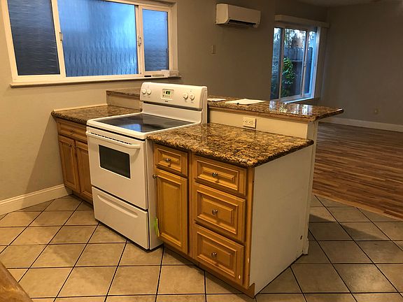 2nd image of 1919 11th St APT 2