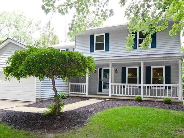 8961 Doral Dr, Mentor, OH 44060