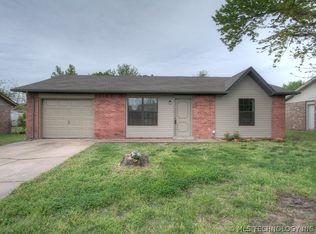 1072 E 144th St, Glenpool, OK 74033