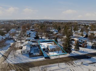 56 Queen St, Whitby, ON L1M1C4