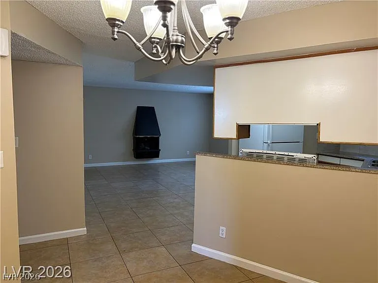 2080 Karen Ave #17 — Photo 8