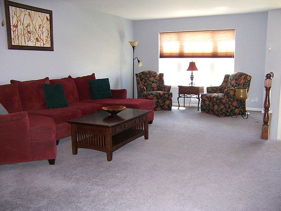 4th image of 24612 John Adams Dr