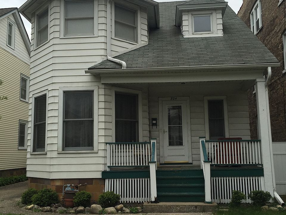 1st image of 804 Carpenter Ave