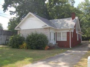3399 Dogwood Dr, Hapeville, GA 30354