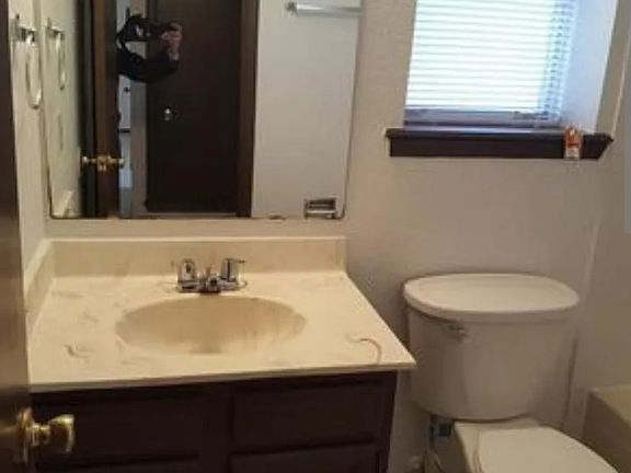 3rd image of 1392 Trudy Elaine Dr #B