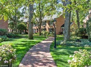 1437 Sheridan Rd, Wilmette, IL 60091