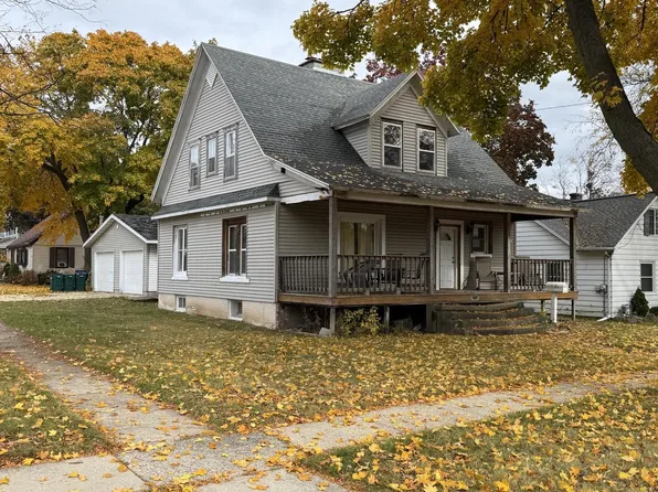 812 West Sherman AVENUE, Fort Atkinson, WI 53538
