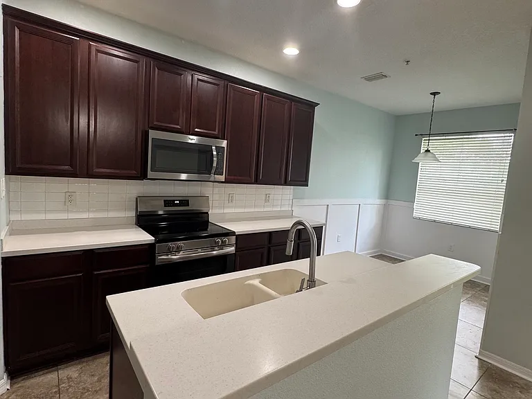 3413 Parkridge Cir — Photo 5