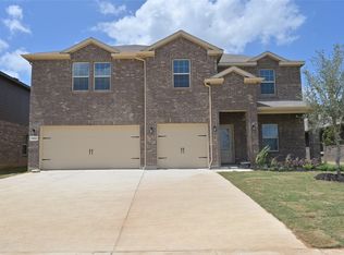 1922 Cookes Ln, Cleburne, TX 76033
