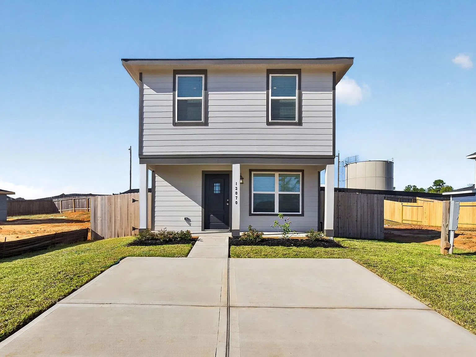 3 bed, 2.5 bath, 1206 sqft, $1,495 — Photo 2