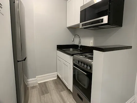 Rented by Tourma Realty LLC | media 13