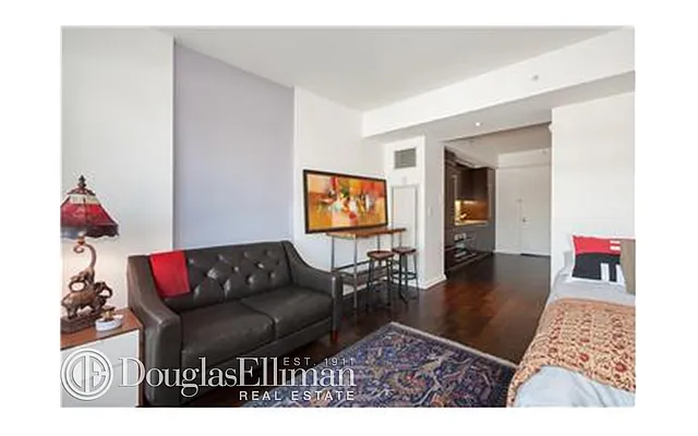 Rented by Douglas Elliman | media 24
