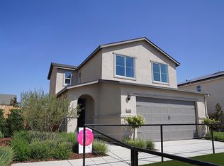6273 E Moscato Dr, Fresno, CA