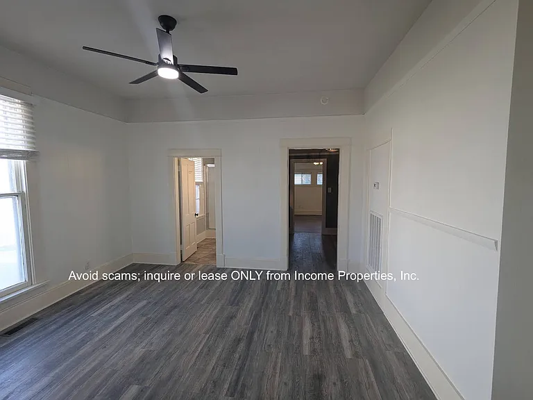 209 S Greenwood St — Photo 9