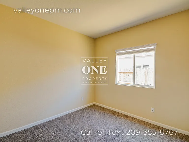 637 Mansfield Dr — Photo 14