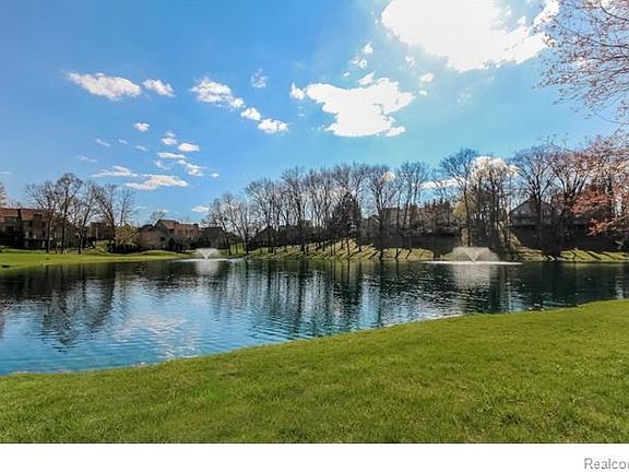 4th image of 4590 Glen Eagles Dr