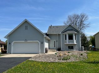 17272 Fireside Ln, Farmington, MN 55024