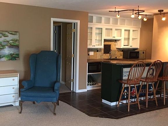 3rd image of 3700 Savannah Cir