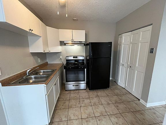 4th image of 3935 4th Ave S APT 203