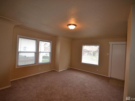 2nd image of 1522 S 41st St