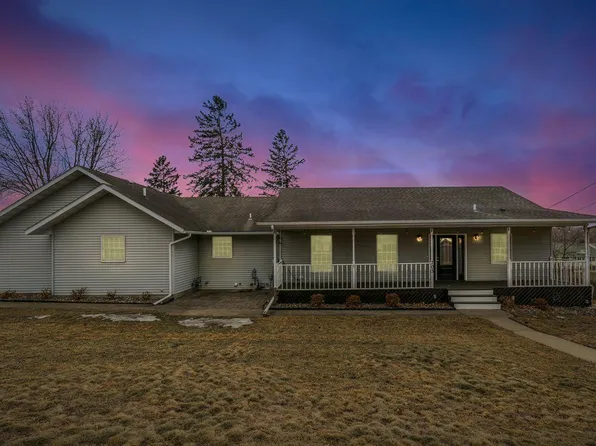 703 Summit St, Osceola, WI 54020