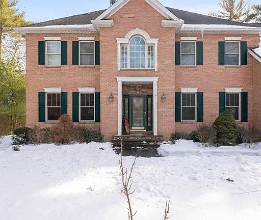 2nd image of 2 Saint Josephs Way