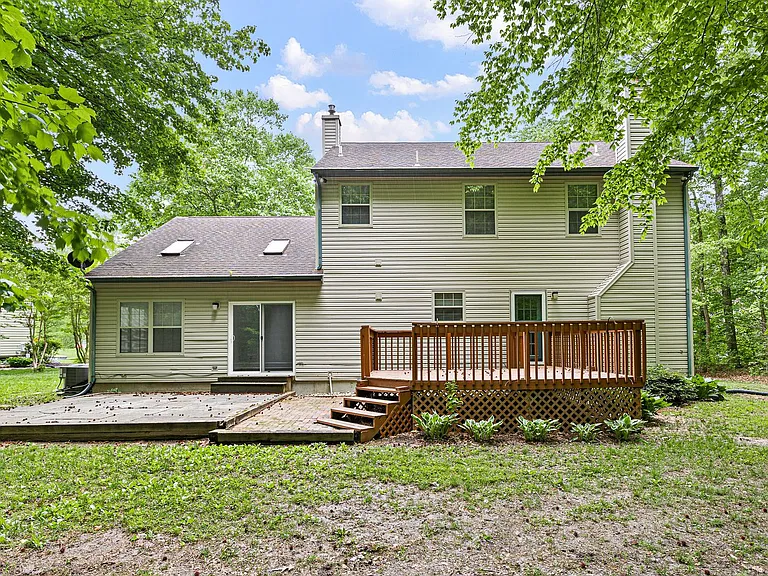 240 Timber Knoll Dr — Photo 29