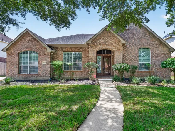 1608 Spring Glen Ln, Pearland, TX 77581