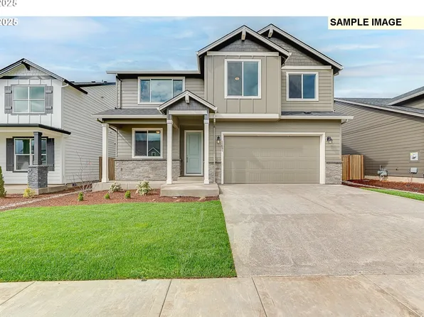18701 Wood River St, Sandy, OR 97055