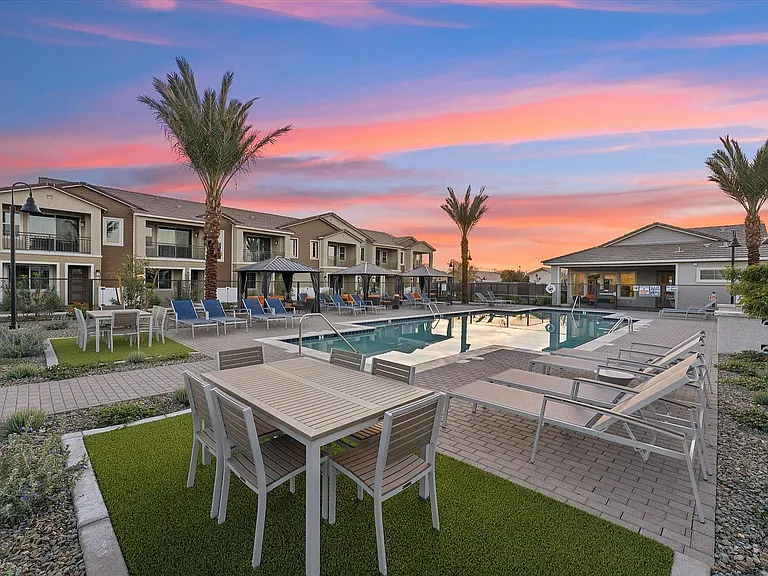 Rev3 at Encanto West