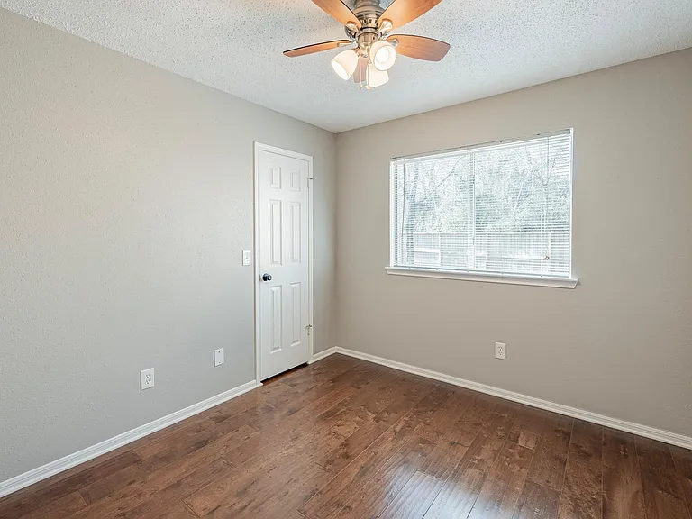 23 E Stony Bridge Cir — Photo 19