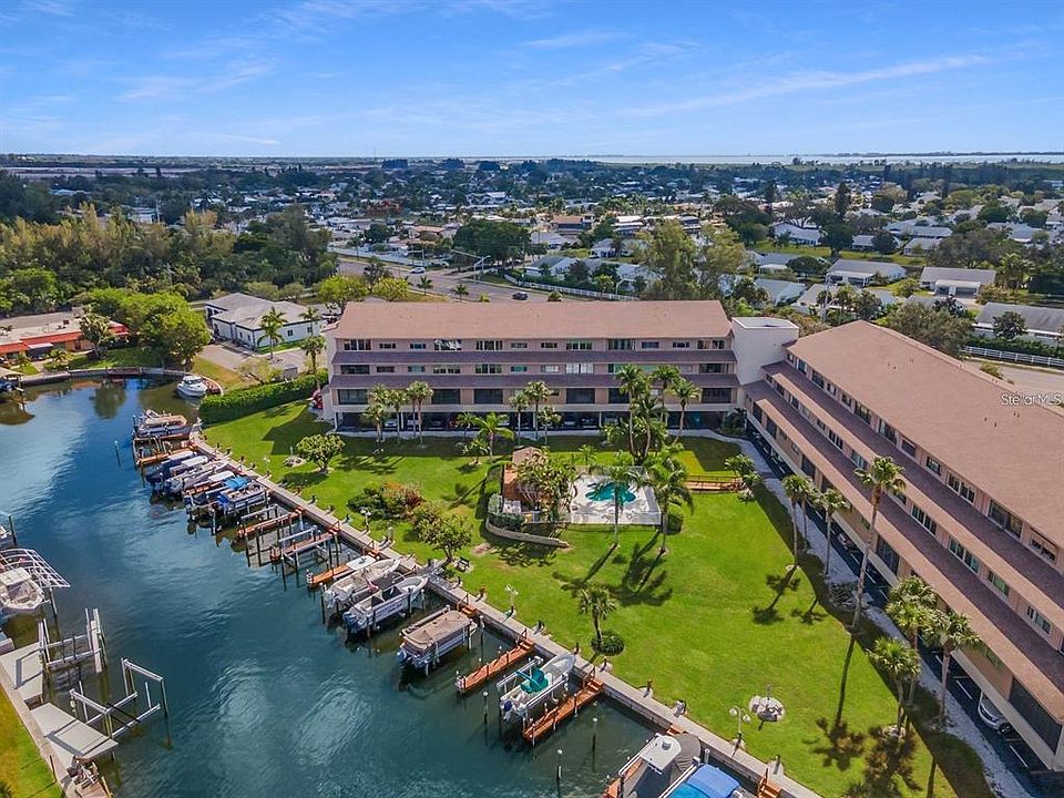 1st image of 9604 Cortez Rd W APT 421