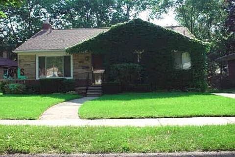 1st image of 24300 Geneva St