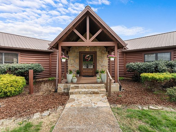 8th image of 2063 Kennedy Creek Rd