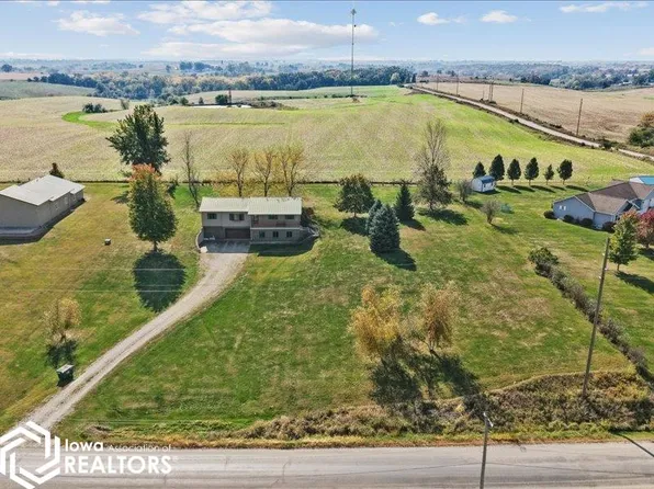 1258 Forest Home Rd, Montezuma, IA 50171