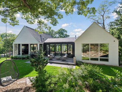 1058 E Circle Dr, Wayzata, MN, 55391