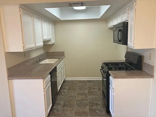 Kitchen with Granite Countertops!