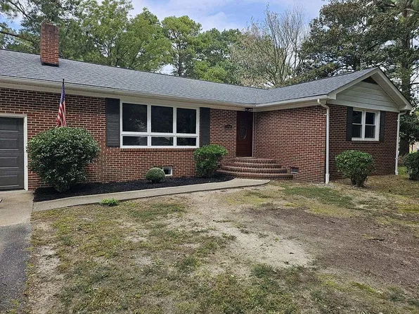 1400 E Euclid Blvd, West Point, VA 23181