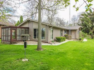 N2967 Buena Vista Rd, Fort Atkinson, WI 53538