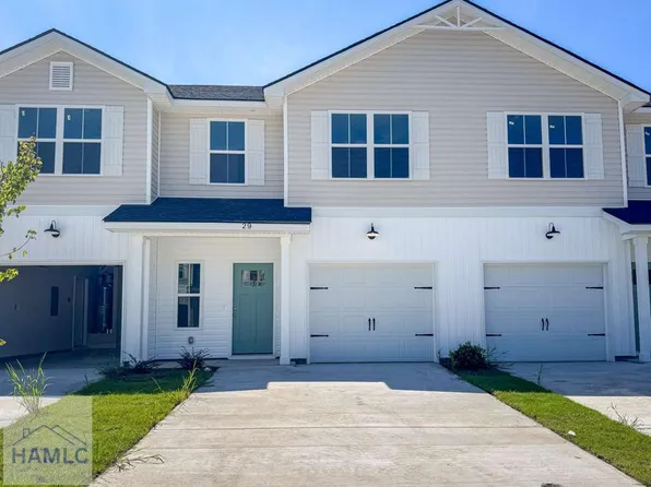 29 Beaumont Dr, Hinesville, GA 31313